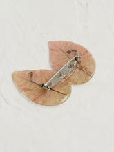 Load image into Gallery viewer, Bougainvillea Brooch Pin -11
