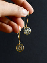 Load image into Gallery viewer, [RARE] Wild Himalayan Forget-Me-Not Flower Kidney Hook Earrings
