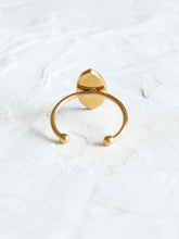 Load image into Gallery viewer, Coriander Blossom Ring -5
