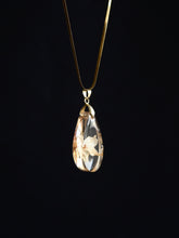 Load image into Gallery viewer, [RARE] Harlequin Glorybower Flower Pendant -11
