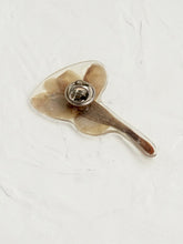 Load image into Gallery viewer, [RARE] Wild BlueBell Flower Brooch Pin
