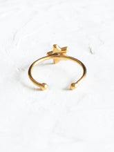 Load image into Gallery viewer, [RARE] Himalayan Forget-me-not Flower Ring -3
