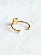 Load image into Gallery viewer, Coriander Blossom Ring -7
