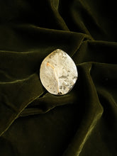 Load image into Gallery viewer, Bougainvillea Brooch Pin -5
