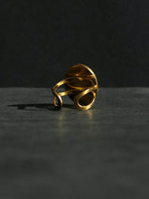 Load image into Gallery viewer, Verbena Flower Ring
