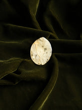 Load image into Gallery viewer, Bougainvillea Brooch Pin -7
