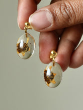 Load image into Gallery viewer, (Wild) Blackjack Flower Earrings -2
