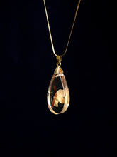 Load image into Gallery viewer, [RARE] Harlequin Glorybower Flower Pendant -11
