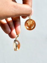 Load image into Gallery viewer, Morning Glory Flower Earrings -1
