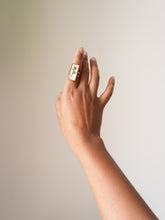 Load image into Gallery viewer, [RARE] Himalayan Forget-me-not Flower Ring -2
