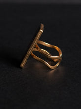 Load image into Gallery viewer, [RARE] Himalayan Forget-me-not Flower Ring -1
