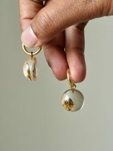 Load image into Gallery viewer, (Wild) Blackjack Flower Earrings -1
