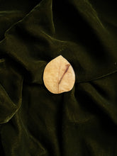 Load image into Gallery viewer, Bougainvillea Brooch Pin -1
