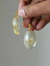 Load image into Gallery viewer, Dandelion Stud Earrings -1
