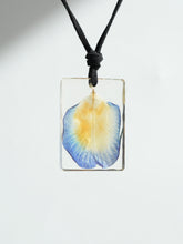 Load image into Gallery viewer, Aparajita / Blue Pea Petal Pendant -2

