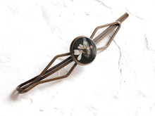 Load image into Gallery viewer, Coriander Blossom Hairclip -2
