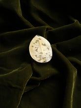 Load image into Gallery viewer, Bougainvillea Brooch Pin -6
