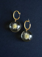 Load image into Gallery viewer, Dandelion Hoop Earrings -1
