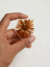 Load image into Gallery viewer, Aster Brooch Pin -2
