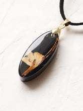Load image into Gallery viewer, [RARE] Harlequin Glorybower Flower Pendant -8
