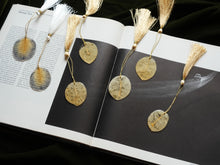 Load image into Gallery viewer, Blue Pea Bookmark
