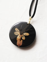 Load image into Gallery viewer, [RARE] Harlequin Glorybower Flower Pendant -2

