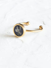 Load image into Gallery viewer, Coriander Blossom Ring -9
