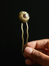 Load image into Gallery viewer, Himalayan Daisy Flower Hair Fork / Juda Pin / Hair Bun Pin
