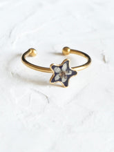 Load image into Gallery viewer, [RARE] Himalayan Forget-me-not Flower Ring -3
