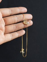 Load image into Gallery viewer, [RARE] Wild Himalayan Forget-Me-Not Flower Bracelet
