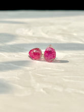 Load image into Gallery viewer, Bougainvillea Flower Stud Earrings -5
