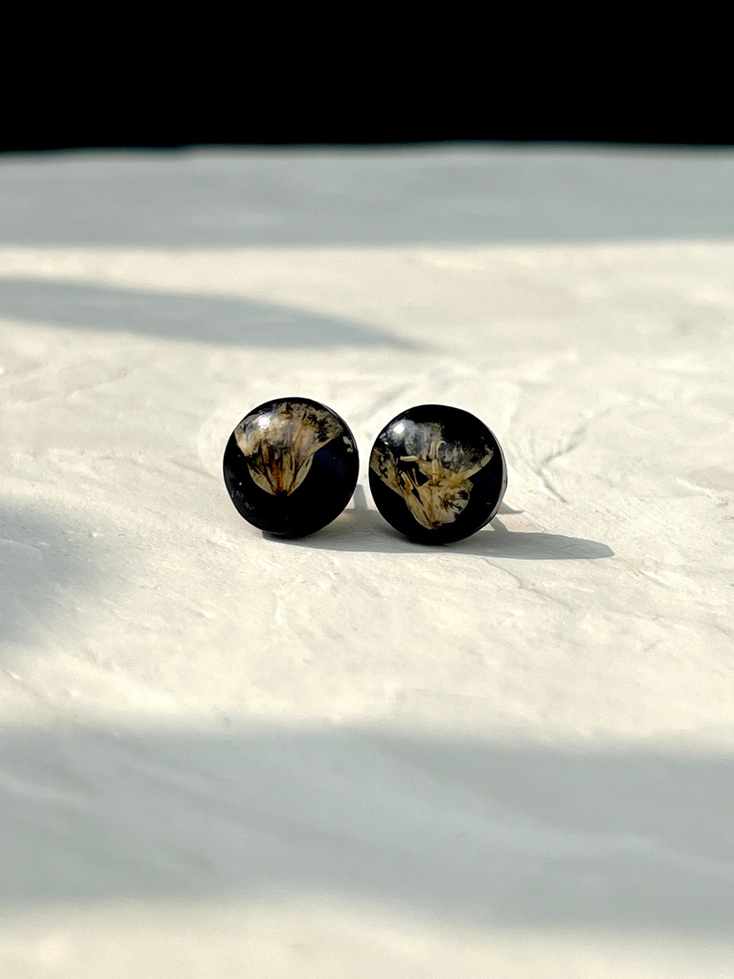 Sarso / Mustard Flower Stud Earrings (Black) -1