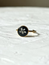 Load image into Gallery viewer, Himalayan Forget-me-not Flower Ring - 3
