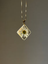 Load image into Gallery viewer, Himalayan Daisy Pendant -1
