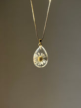 Load image into Gallery viewer, Himalayan Daisy Pendant -2
