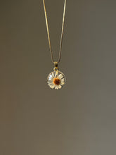 Load image into Gallery viewer, Himalayan Daisy Pendant -3
