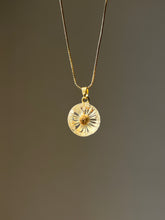 Load image into Gallery viewer, Himalayan Daisy Pendant -3
