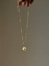 Load image into Gallery viewer, Himalayan Daisy Pendant -3
