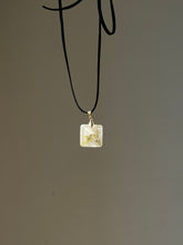 Load image into Gallery viewer, Wild Grass Flower Suede Cord Pendant -3
