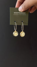 Load and play video in Gallery viewer, 925 Baby Dandelion Earrings -3
