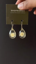 Load and play video in Gallery viewer, 925 Baby Dandelion Earrings -5
